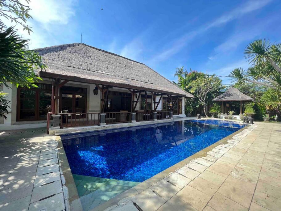 Bali Berg Villa, Sanur Buitenkant foto