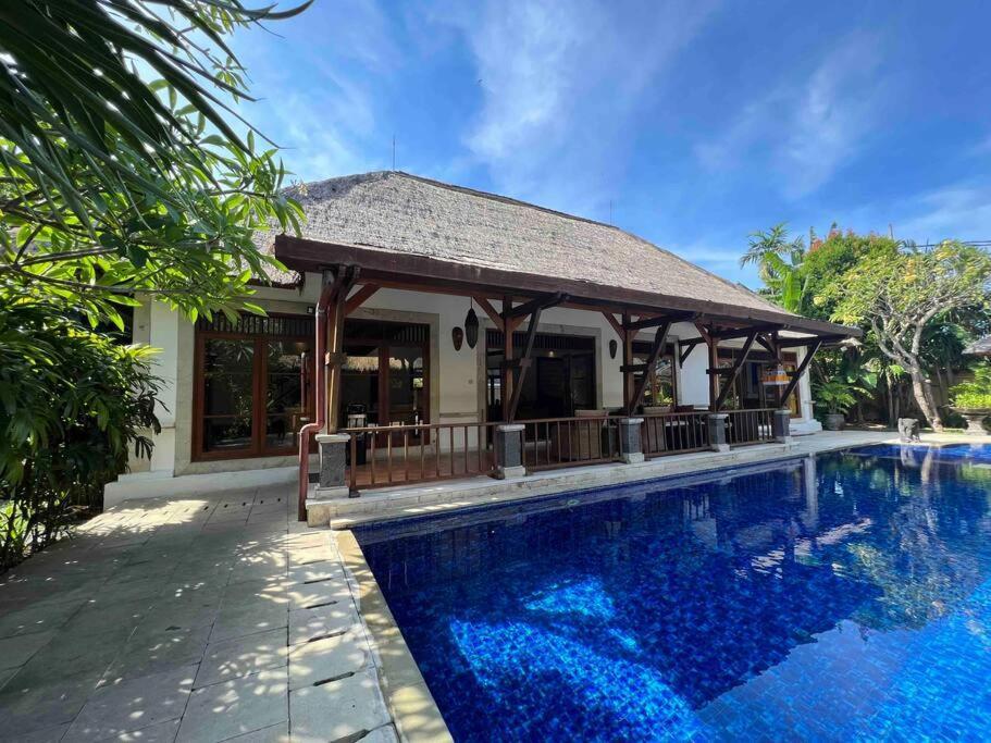 Bali Berg Villa, Sanur Buitenkant foto